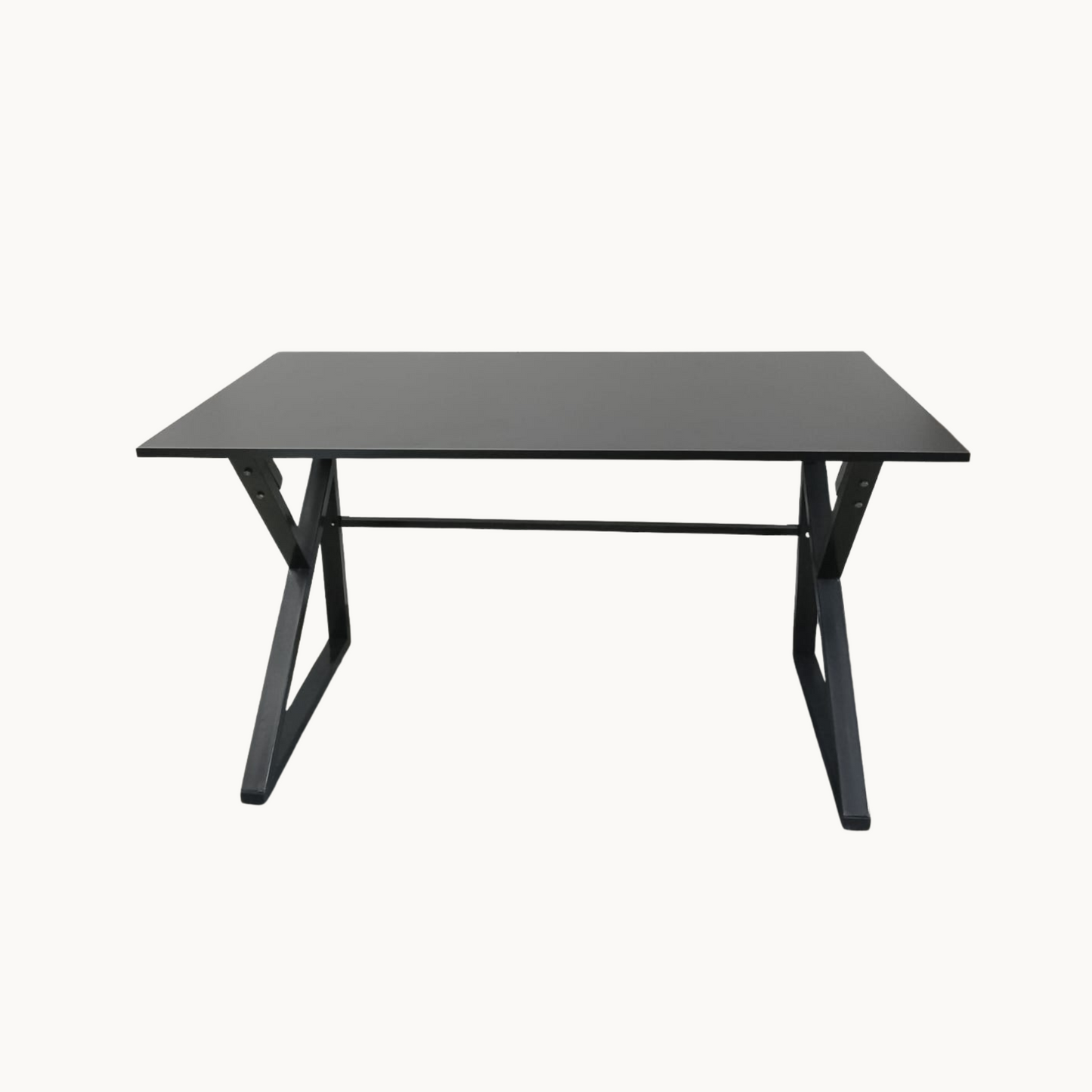 Bureau Gaming Ergonomique en Bois et Métal – Design Robuste pour Setup Gamer