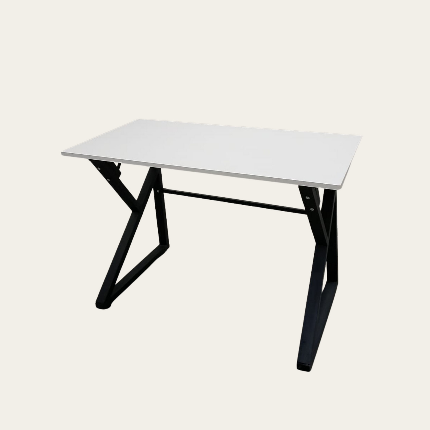 Bureau Gaming Ergonomique en Bois et Métal – Design Robuste pour Setup Gamer